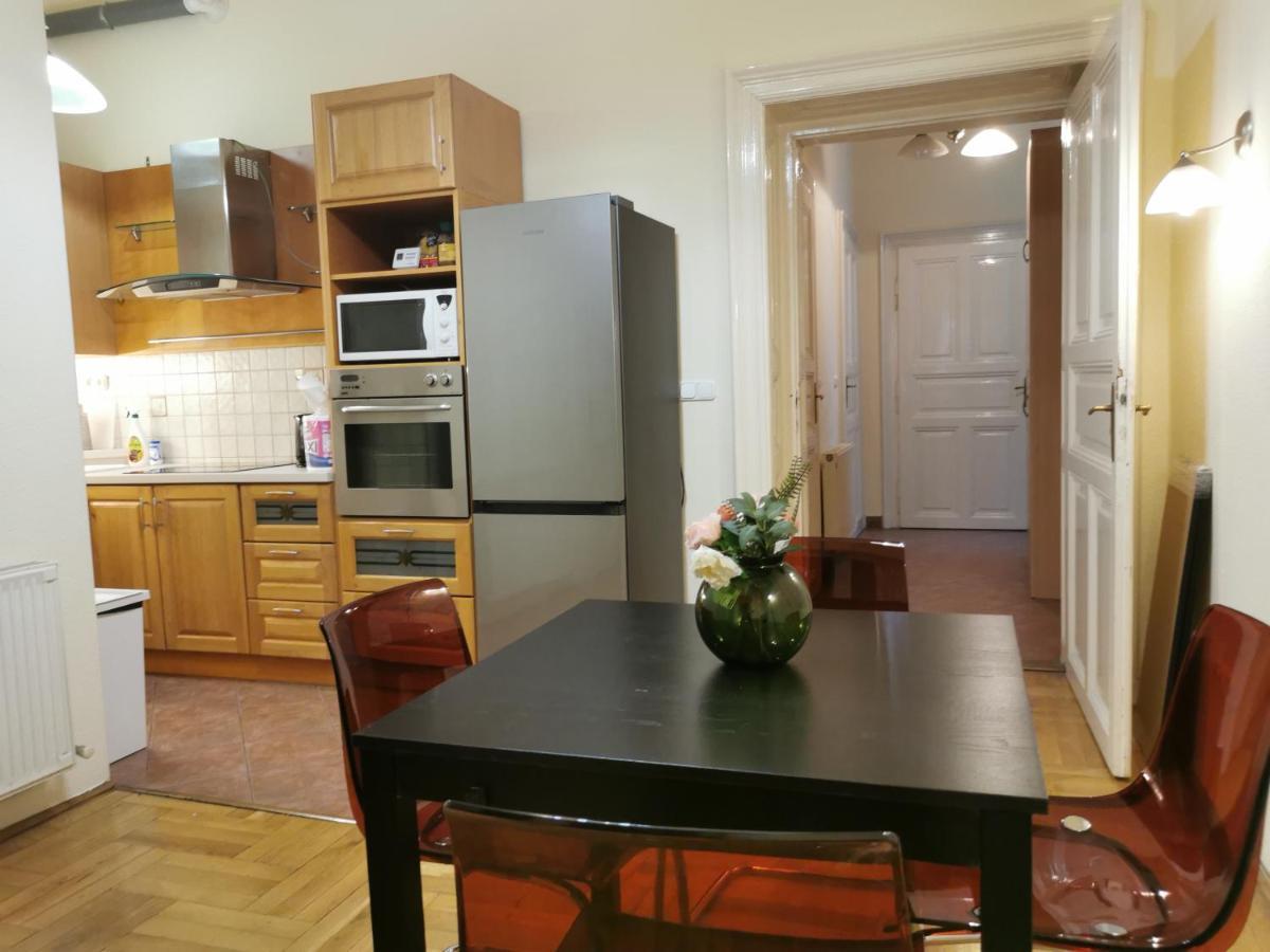 Andrassy Suite Boedapest Buitenkant foto