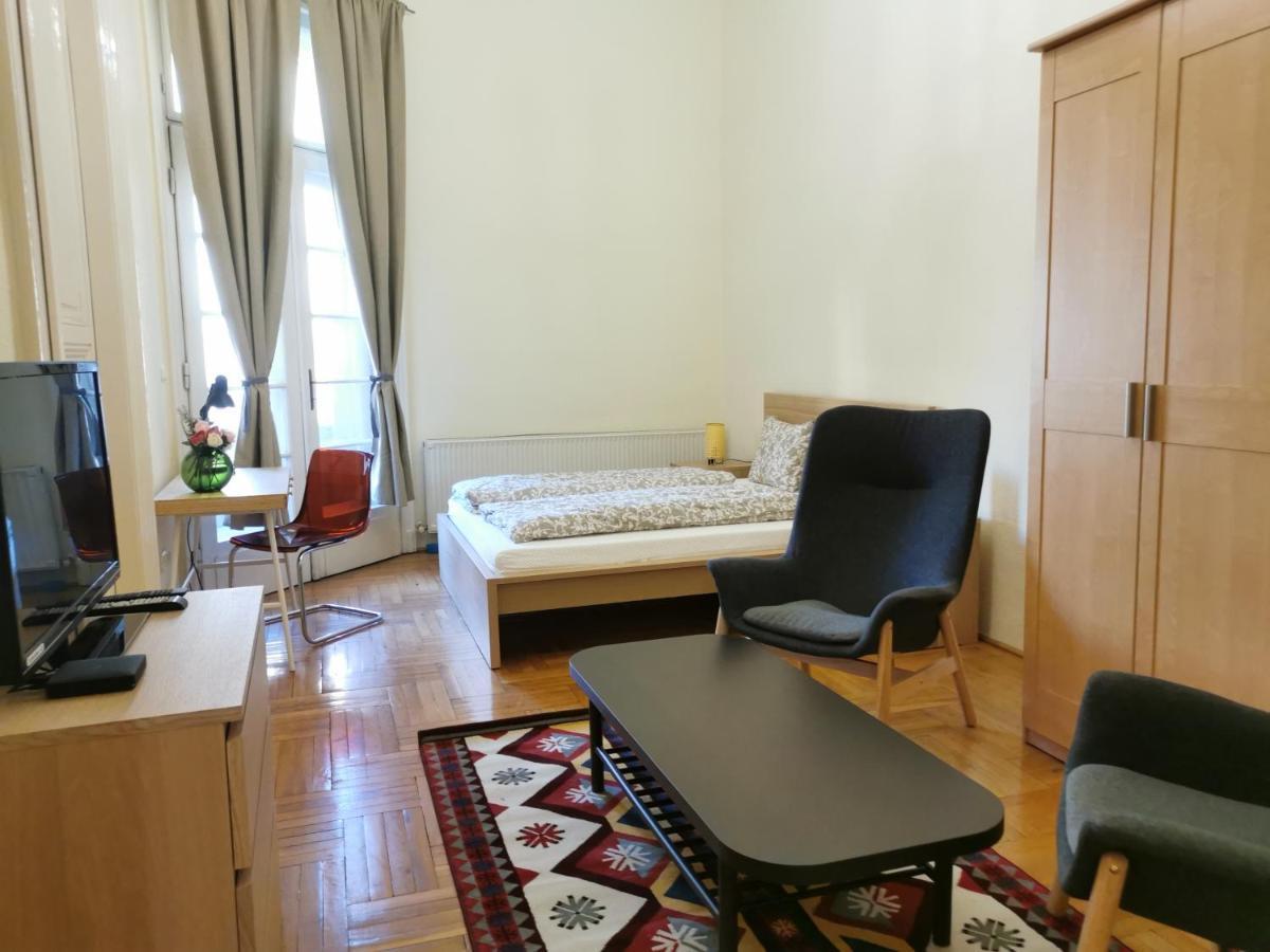 Andrassy Suite Boedapest Buitenkant foto